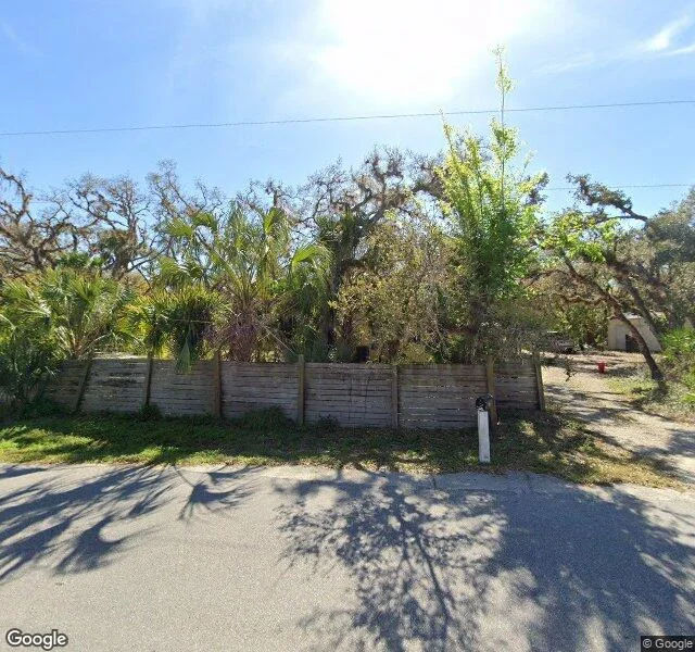 673 S Moon Dr, Venice, FL 34292