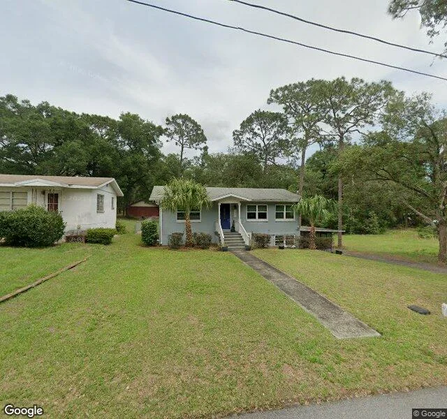 2094 Penn Dr, Deland, FL 32724